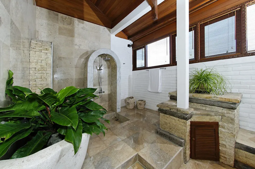 Villa Asih Legian Kuta Lombok